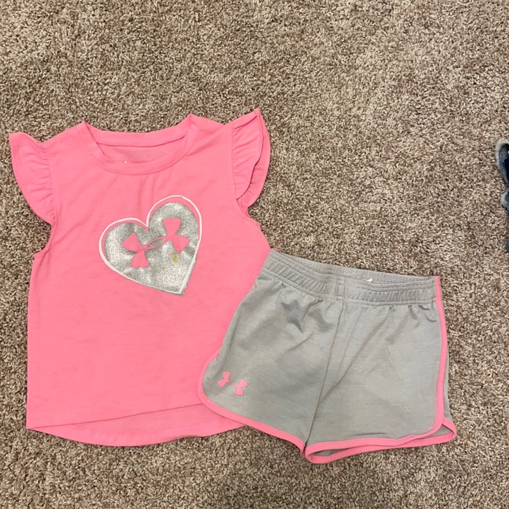Toddler under armour shirt/shirt set!